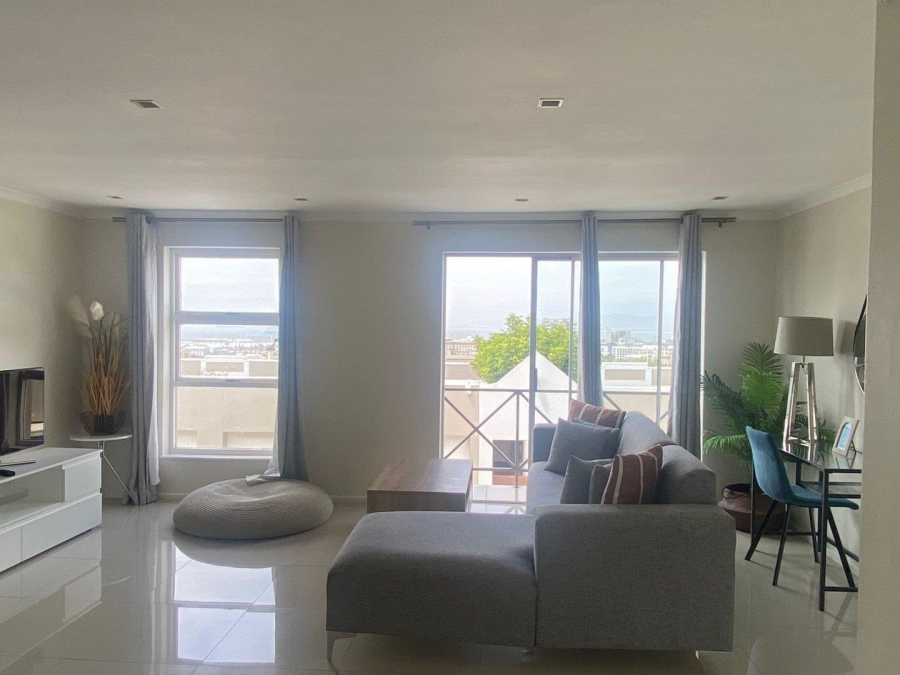 2 Bedroom Property for Sale in Green Point Western Cape